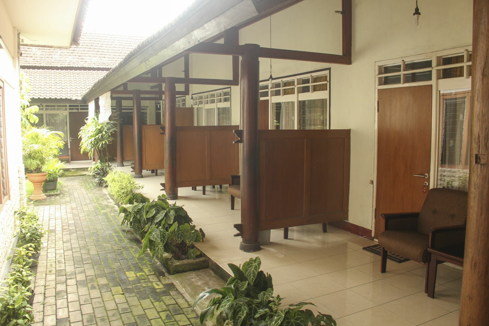 Reddoorz Plus @ Pejanggik Mataram Dış mekan fotoğraf